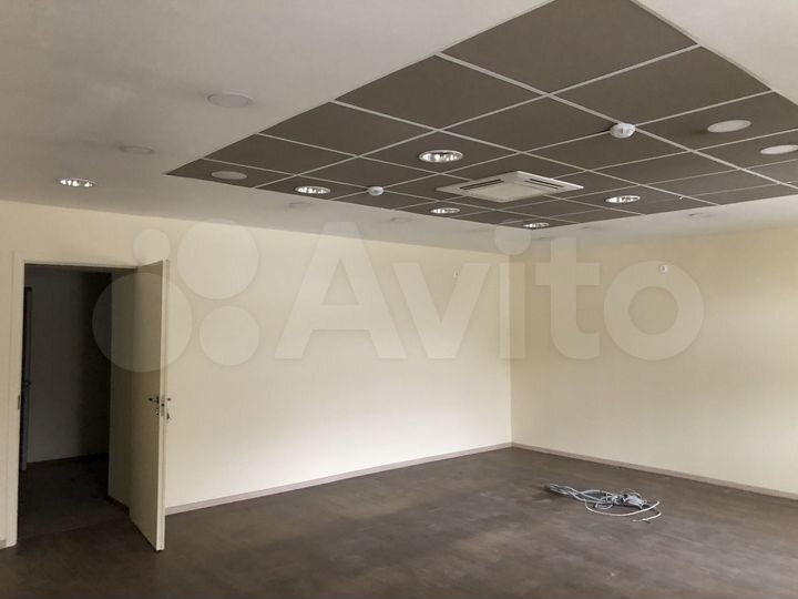 Торговая площадь, 70 м²