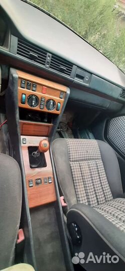Mercedes-Benz E-класс 2.8 МТ, 1994, 300 260 км