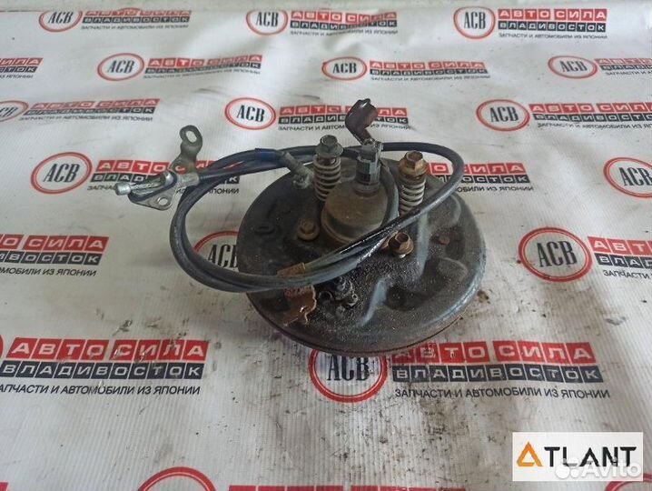 Ступица задняя левая toyota vitz