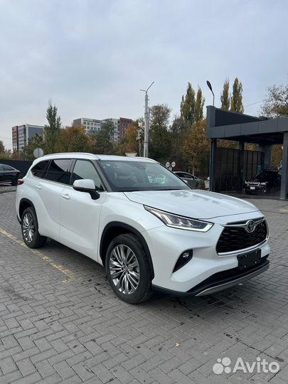 Toyota Highlander 2.0 AT, 2025, 1 км