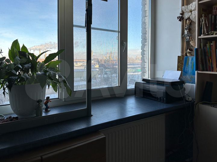 2-к. квартира, 42 м², 4/9 эт.