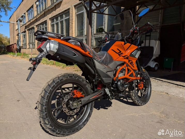 Мотоцикл Regulmoto Duke 300