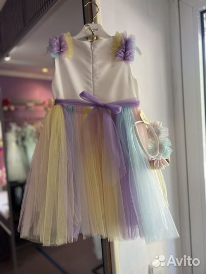 Нарядное платье