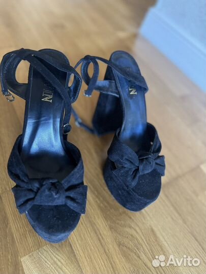 Босоножки женские 39 размер