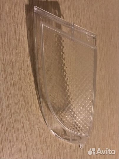 Стекло заднего фанаря Toyota Camry V50