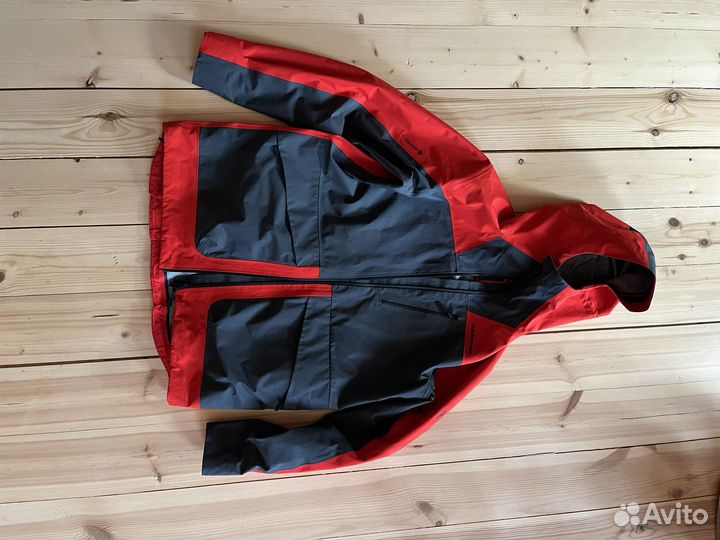 Горнолыжная куртка Peak Performance