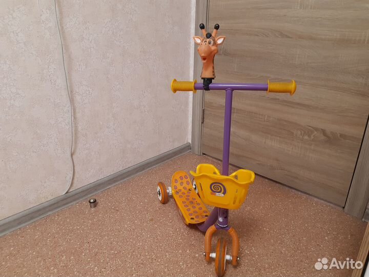 Продам детский самокат