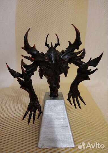 Коллекционные фигурки из игры Dota 2