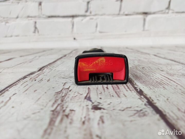 Фиксатор (замок) ремня безопасности задний 2110