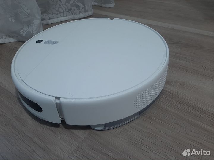 Робот пылесос