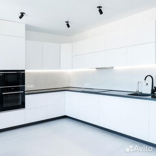 Угловая кухня. Кухонный гарнитур на заказ