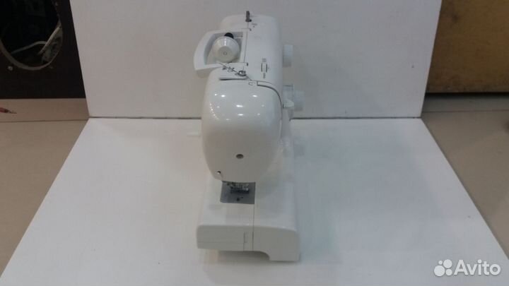 Швейная машина Singer Tradition 2259