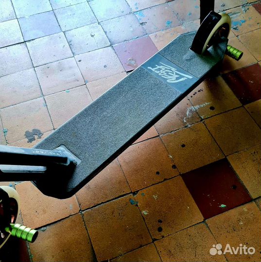 Трюковой самокат