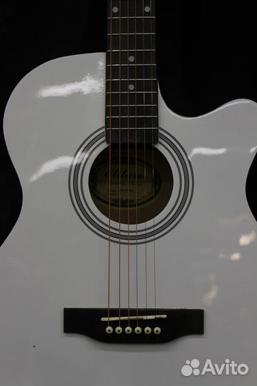 Гитара акустическая Elitaro
