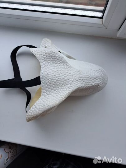 Маска раптора,белая, резиновая