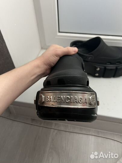 Balenciaga hardcrocs