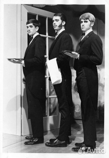 Официанты на мероприятие