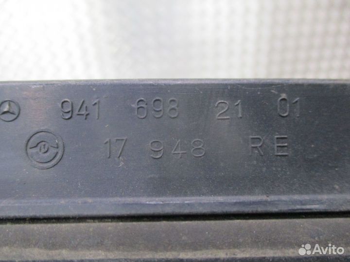 Молдинг крыши правый Mercedes-Benz A9416982101