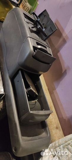 Подлокотник