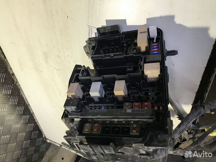 Блок предохранителей Киа Сиид 2 Kia Ceed 2 1.4