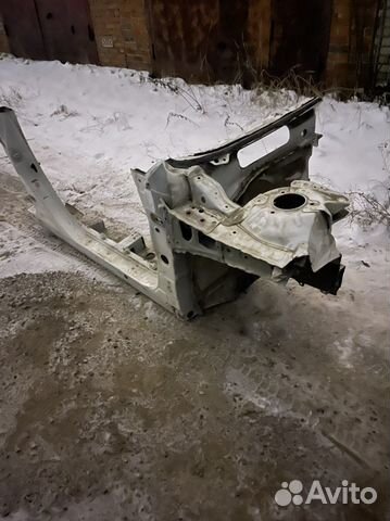 Порог правый со стойкой Toyota Camry 50