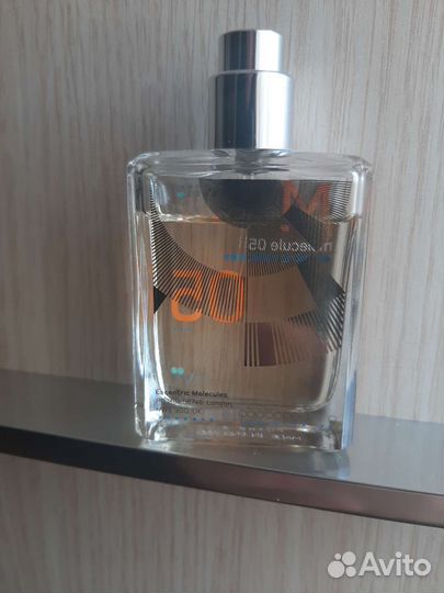 Escentric molecules 5