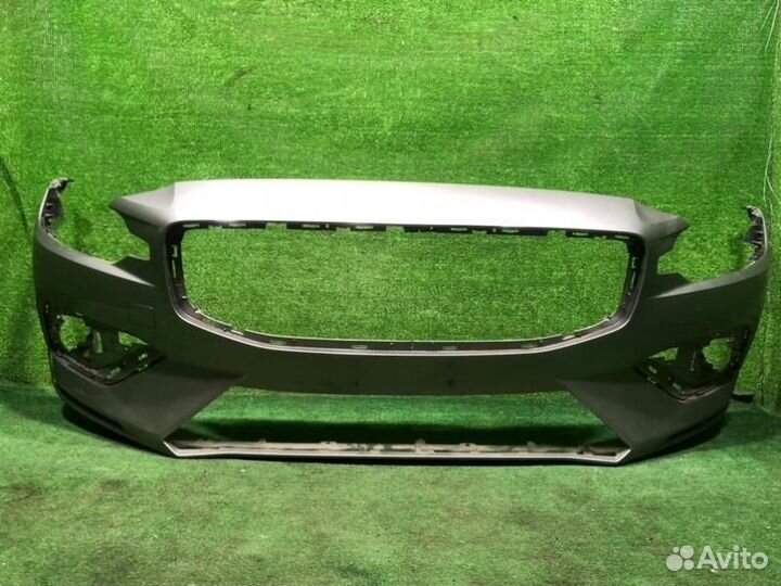 Бампер передний Volvo V60