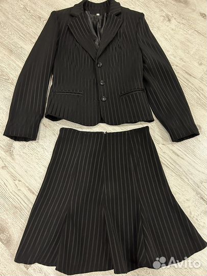 Брючный костюм