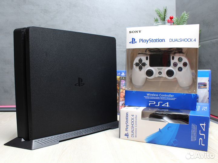 Sony playstation 4 Slim 1Тб + 2 джойстика + игры