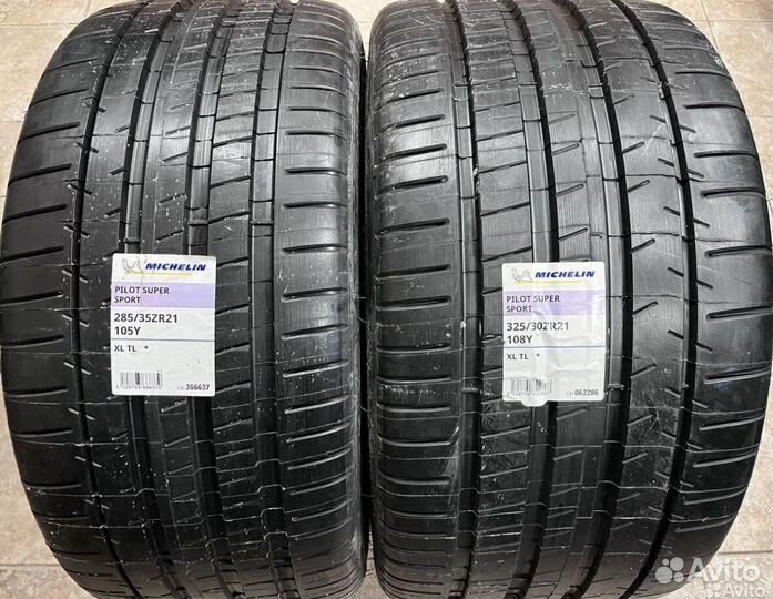Michelin Pilot Super Sport 285/35 R21 и 325/30 R21 108Y