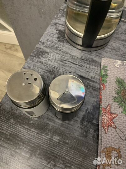 Солонка и перечница