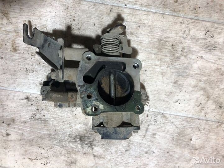 Дроссельная заслонка Kia Spectra 1.6 S6D 2008