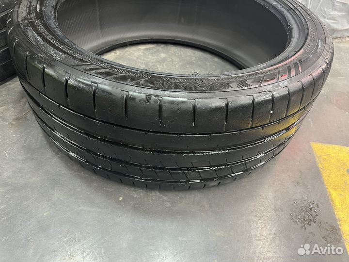 Yokohama Advan Sport V107 225/40 R19 и 255/35 R19