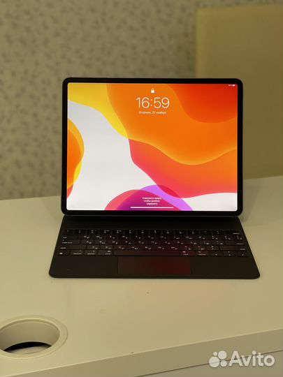 Планшет Apple iPad Pro 12.9 (4поколения) 256 гб