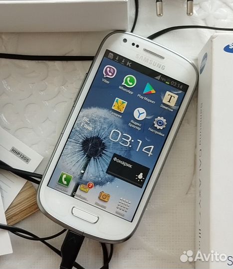 Samsung Galaxy S3 mini с чехлом