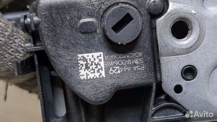 Замок двери правый задний Peugeot 208