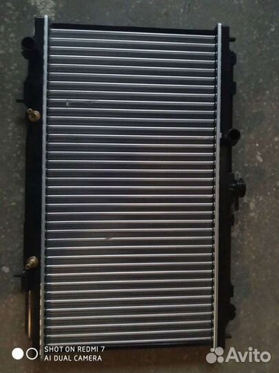 Радиатор Ниссан Альмера 00-06,Примера 02-08 г.в