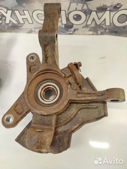 Кулак поворотный левый Шевроле Авео Т200