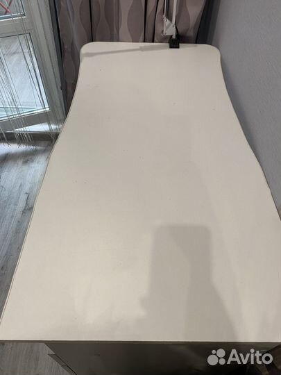 Маникюрный стол бу