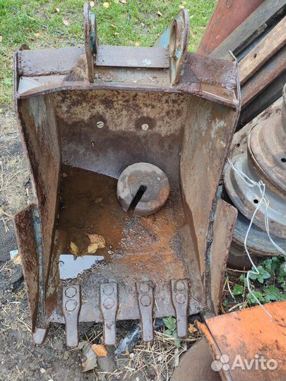 Продам ковш на экскаватор