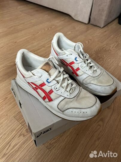 Кроссовки asics