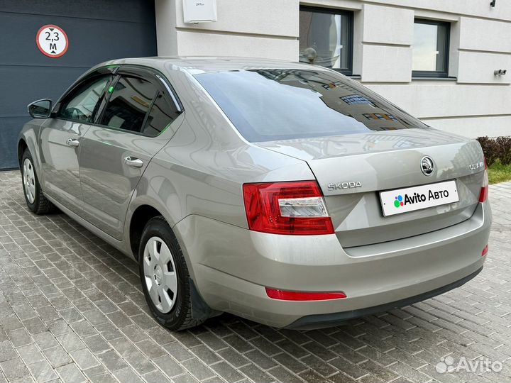 Skoda Octavia 1.6 AT, 2015, 137 000 км