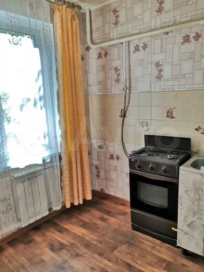 2-к. квартира, 40 м², 1/5 эт.