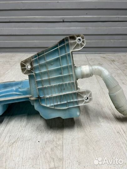 Бачок омывателя Skoda Octavia A7 2013-2020