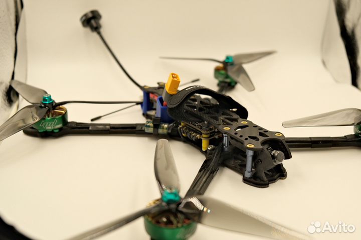 FPV квадрокоптер 7 дюймов, 6-10 км с 2,5кг