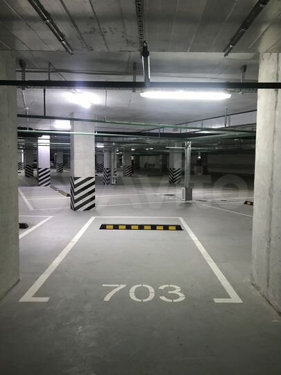 Машиноместо, 20 м²