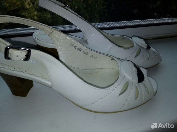 Босоножки новые 36 размер