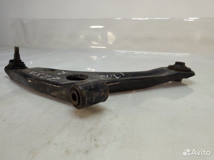 Рычаг подвески нижний передний правый Mitsubishi