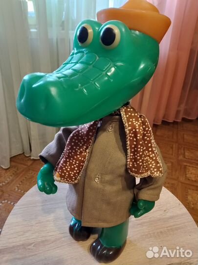 Игрушка СССР крокодил Гена