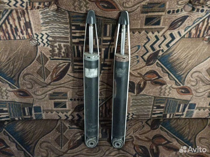 Запчасти на volkswagen passat Б6